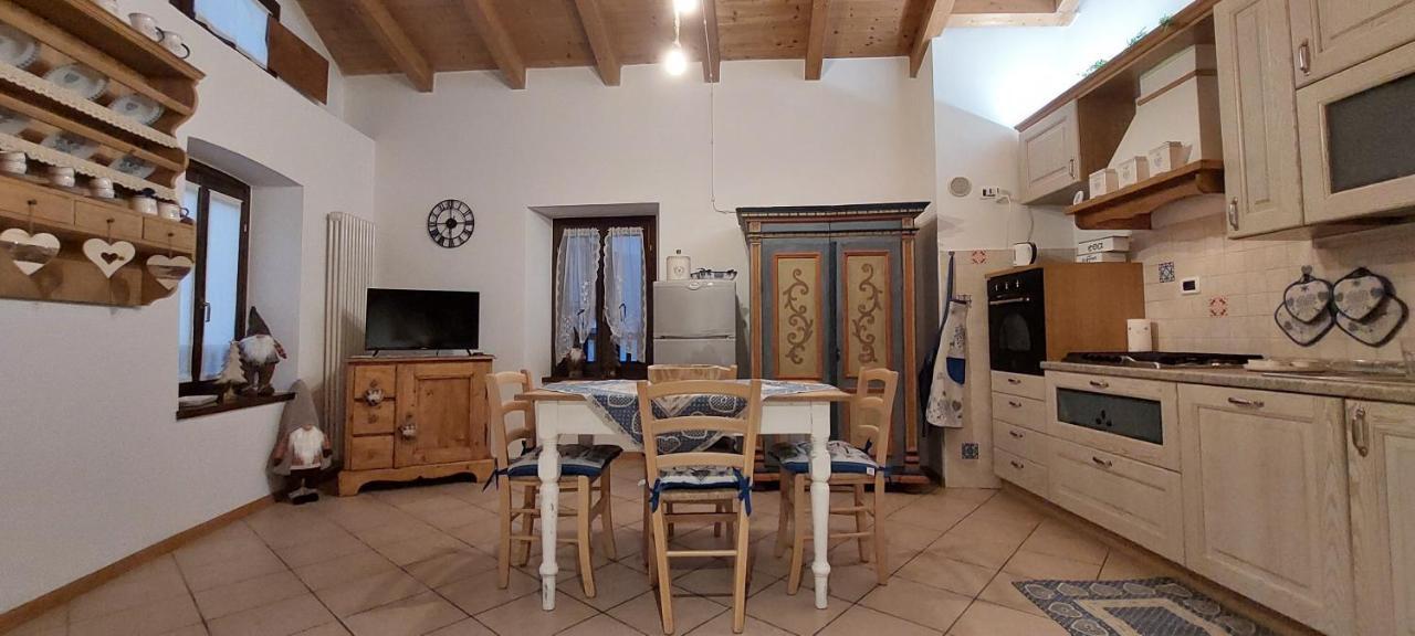 Loft Della Perpetua Di Casa Bernardi, Fuga Romantica Petfriendly Montagnaga  Exterior foto
