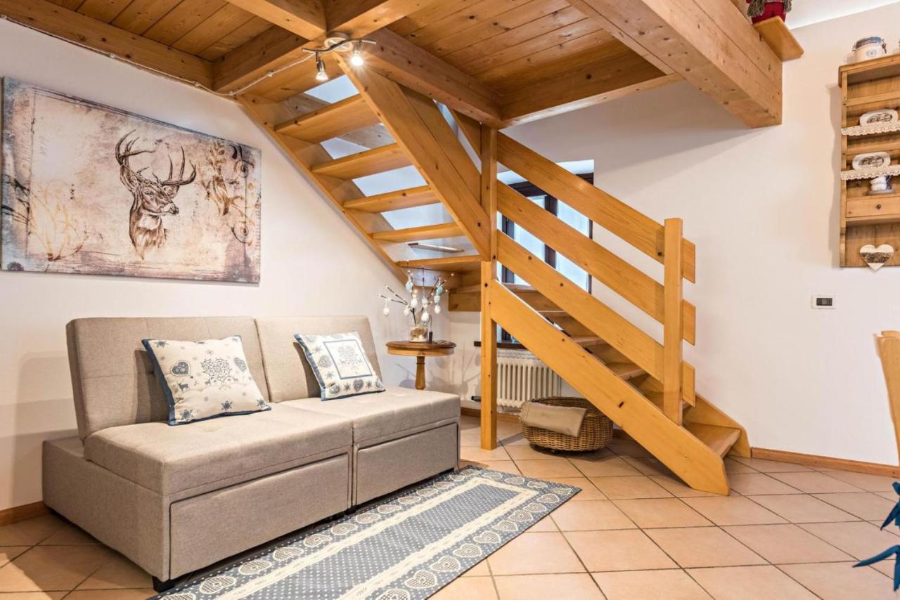 Loft Della Perpetua Di Casa Bernardi, Fuga Romantica Petfriendly Montagnaga  Exterior foto